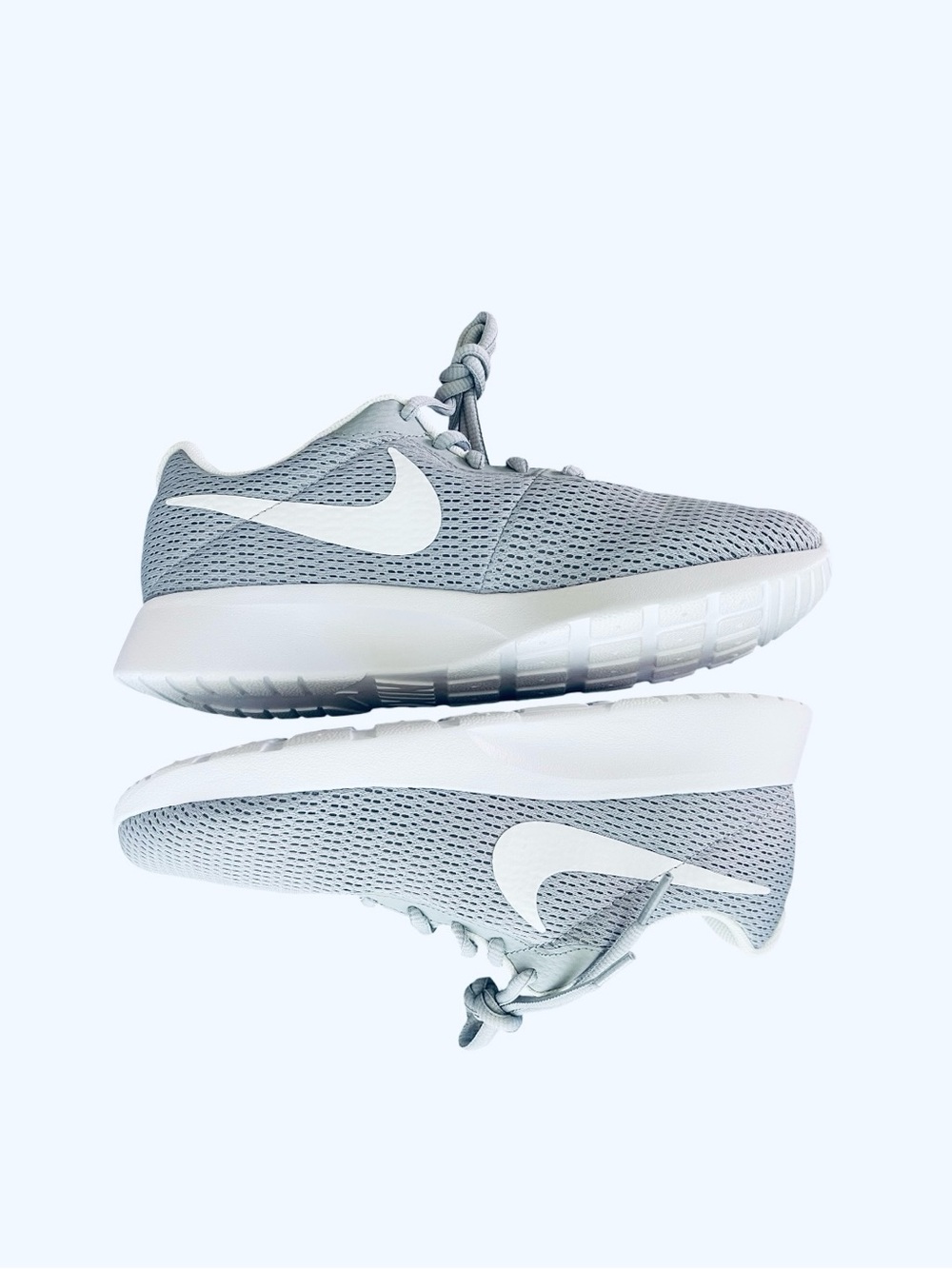 Nike: Tajun, Wolf Grey/White, athletic shoes. - Picture 5 of 9